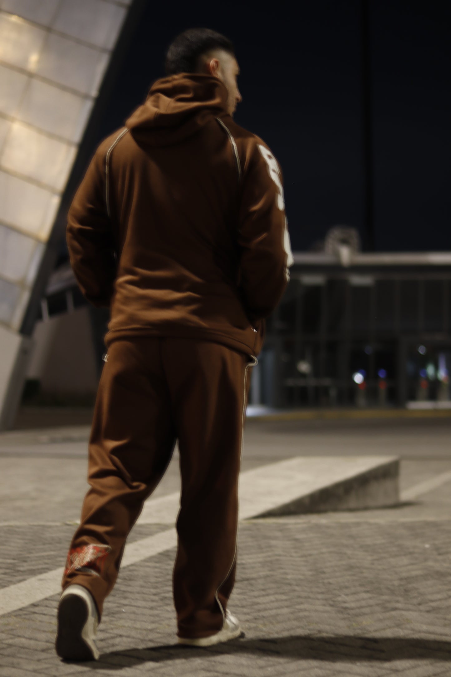 PANTALON ROJO ABSTRACT